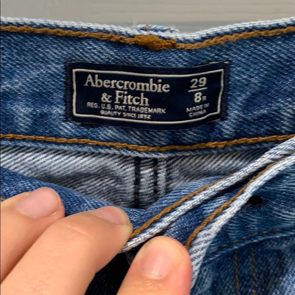Abercrombie and Fitch distressed jeans - Picture 2 of 3